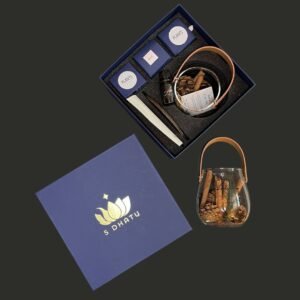 Exclusive Glass Flask Potpourri Gift Set